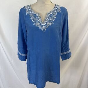 Tommy Bahama Embroidered 100% Silk Blue Tunic Top size MEDIUM